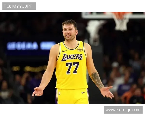 战术拆解:东契奇为何能掌控比赛节奏?